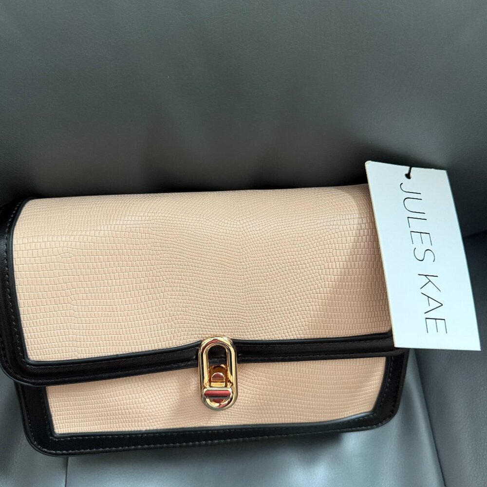 ✨ JULES KAE Beige Structured Crossbody | Gold Hardware | NWT ✨